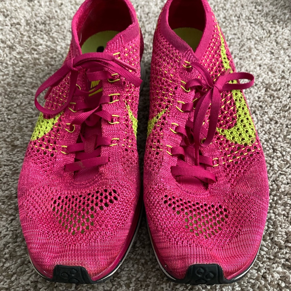 Nike Flyknit Racers